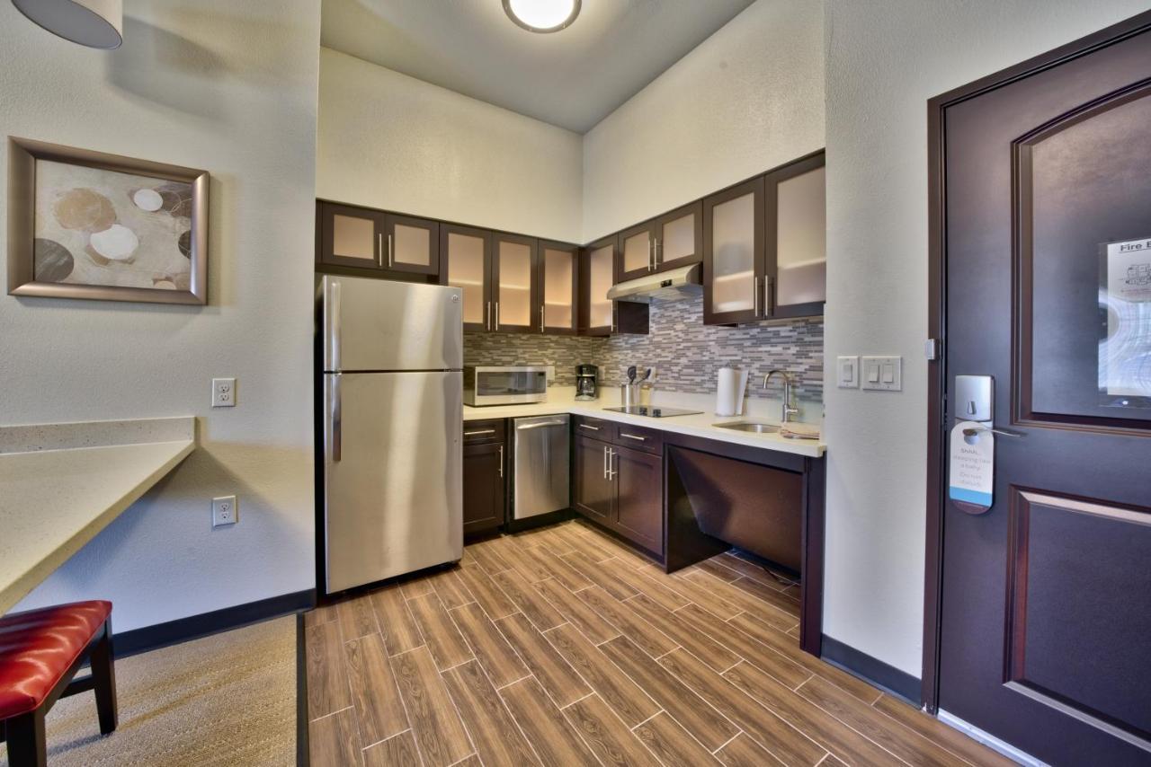 Staybridge Suites Lubbock South By Ihg Стая снимка